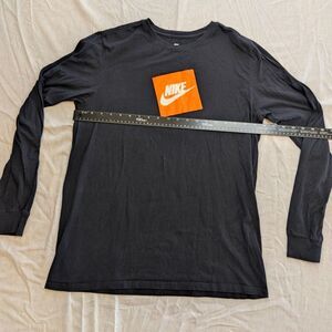 Nike long sleeve shirt  “The Nike tee”  Orange Box